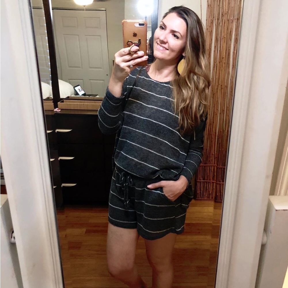 Lightweight Striped Shorts In Charcoal